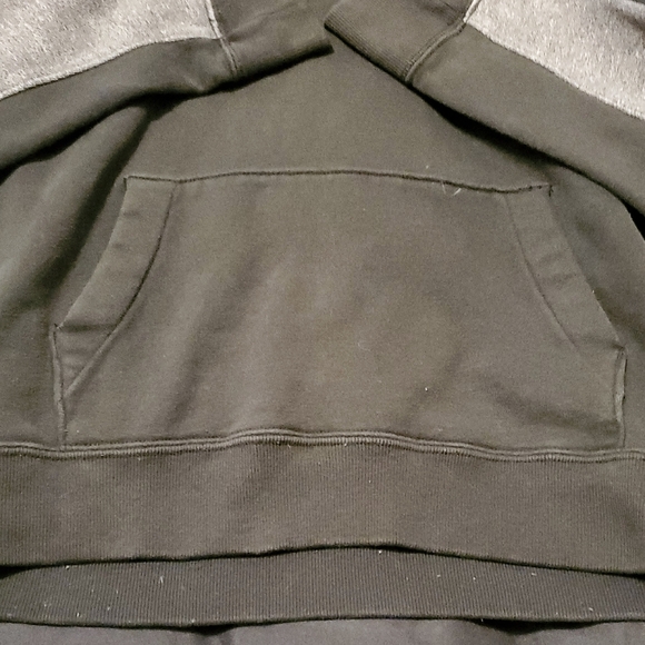 Hollister Two-Tone Gray and Black Hoodie Sweater - Picture 4 of 5